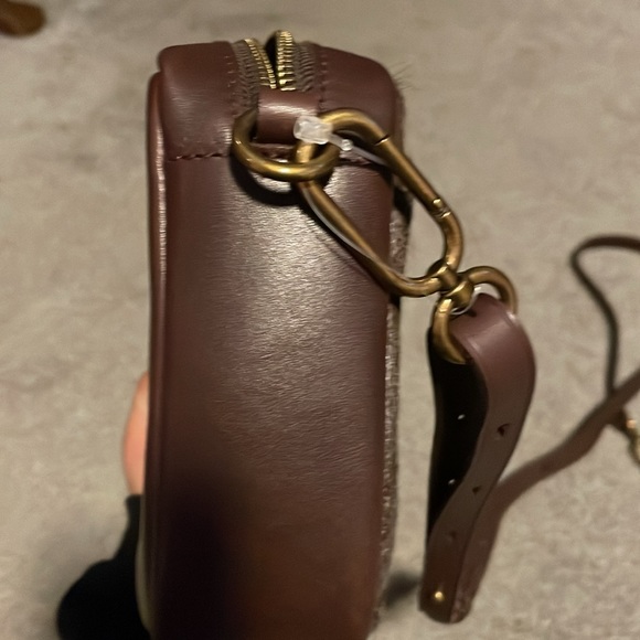 Brown leather Madewell camera bag. Calf hair on one side, smooth leather other - Picture 3 of 9